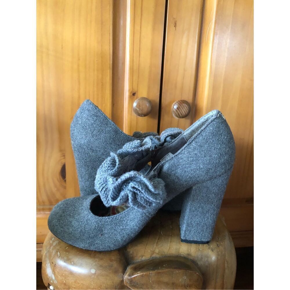 ROCKET DOG GRAY WOOL MARY JANE STYLE HIGH HEEL PUMPS SZ 9M